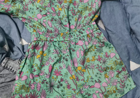 jucy judy夏季连体裤，超清爽。完好...