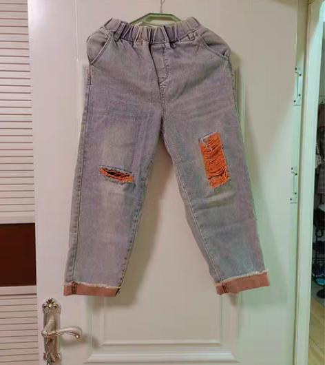 包邮高腰七分牛仔裤，腰围是松紧的，能穿到2...