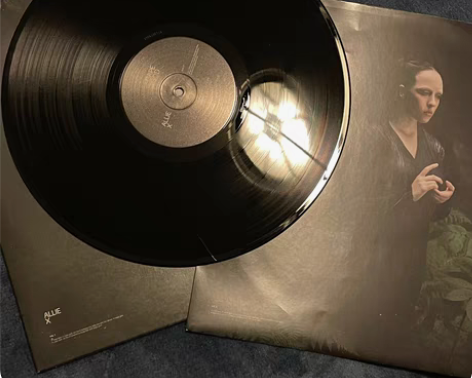 【出】allie x黑胶（不是绿胶 顺丰包...