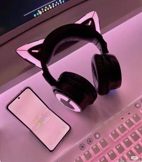 借图出一个黑色妖舞3G耳机，只用来拍过几次...