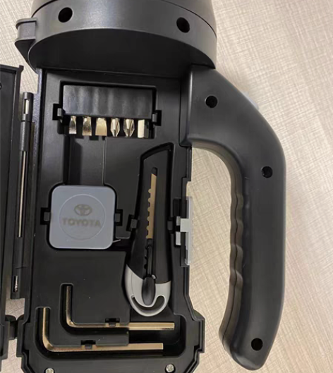 4S渠道流出丰田TOYOTA便携式车载手电...