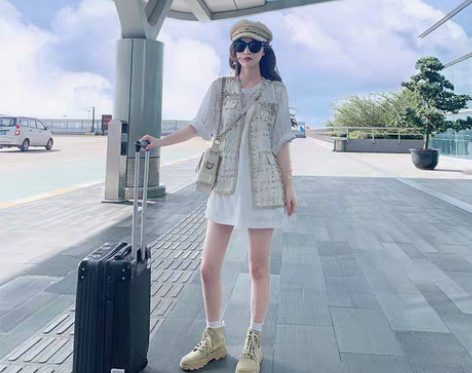 转卖U.VN 小香风马甲背心两件套女夏外穿...