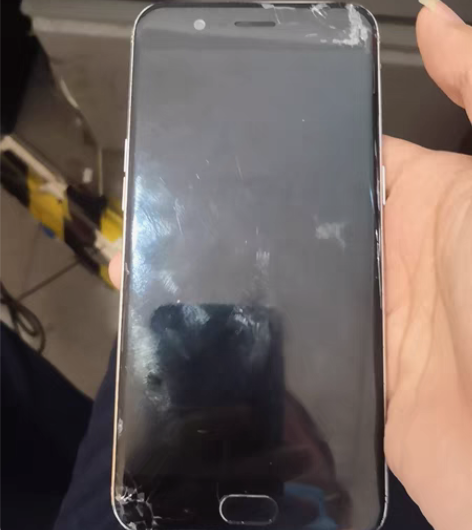 oppo r11内爆，主板好，功能好。有需...