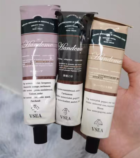 包邮【3支19.9】全新包邮 护手霜冬季学...