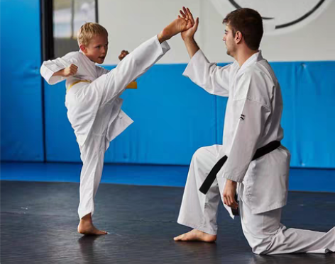 转卖迪卡侬儿童空手道服成人男女训练服空手道...