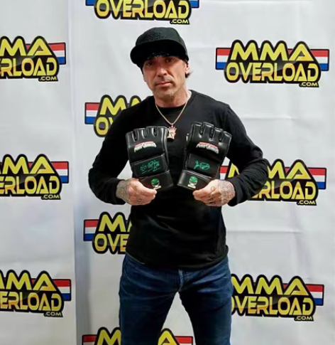 【展示】恐龙战队 汤米 大龙神  签名 拳...