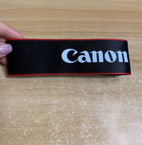 包邮佳能相机。原装肩带  原装正品 感兴趣...