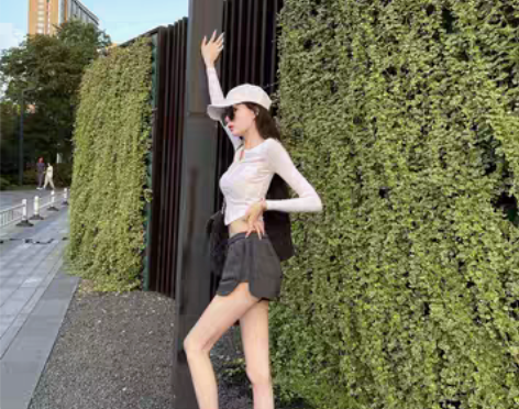 转卖@uniken【毫不费力】运动短裤女夏...