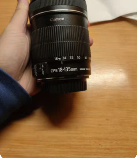 佳能18-135镜头带防抖，成色如图，整体...