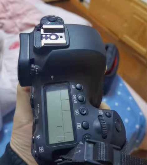 佳能6d mark Ⅱ 感兴趣的话点“我想...