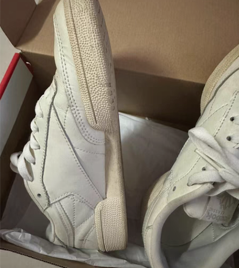 运动鞋，35，阿迪，穿过几次 感兴趣的话点...