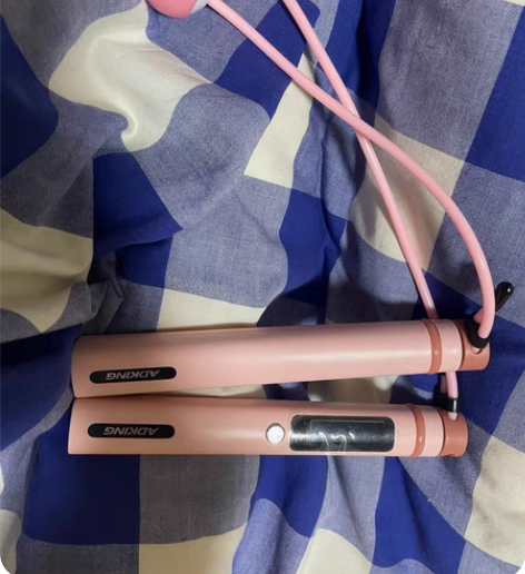 包邮充电款跳绳,没用过,30包邮,也可以自...