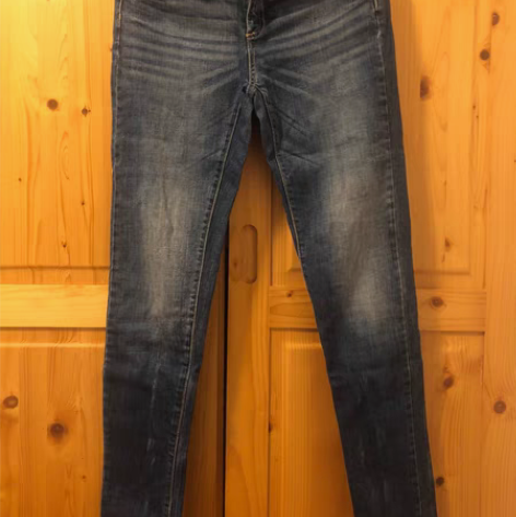 包邮女士窄腿低腰牛仔裤，2尺腰围，清衣柜，...