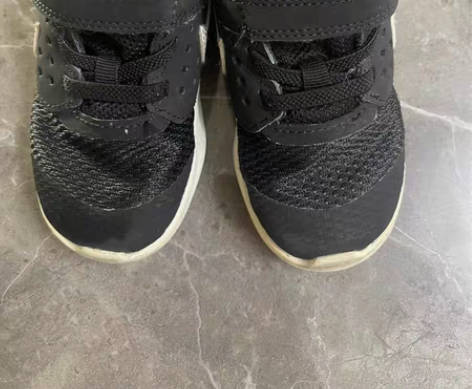 包邮耐克Nike  儿童运动鞋 尺码在图3...