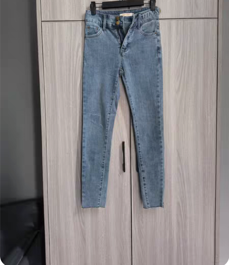 包邮蓝色小脚牛仔裤 穿一洗一，s码~ 裤长...