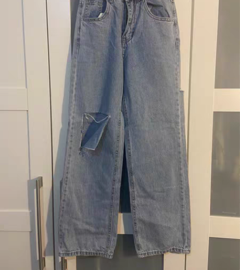 转卖杏子王studio直筒破洞牛仔裤女夏天...