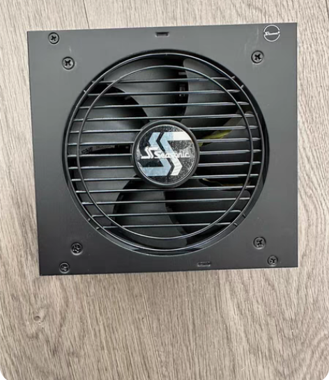 出个2020年9月京东购买的 海韵 Foc...