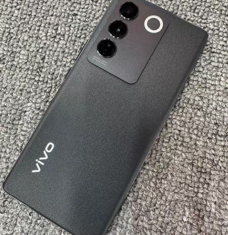 vivo s16 整机新 无磕伤 屏幕无划...