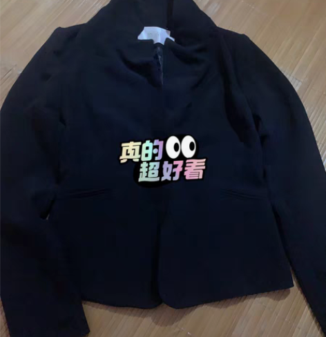 包邮粉色格子羊毛大衣毛呢短外套大衣  肩膀...