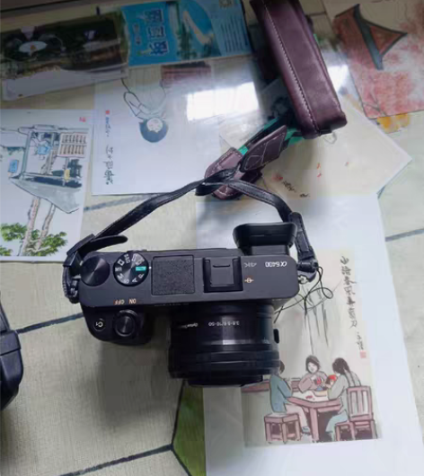 索尼A6400套机，16-50，有两块电池...