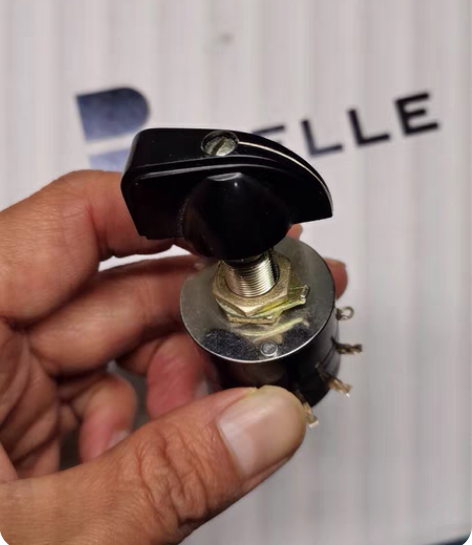 波段开关 全新库存飞机三档波段开关，120...