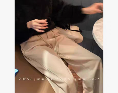 转卖证人筠筠【Bi入百搭】秋冬直筒女休闲i...