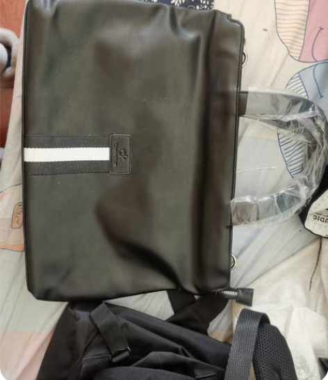 手提包，全新 感兴趣的话点“我想要”和我私...