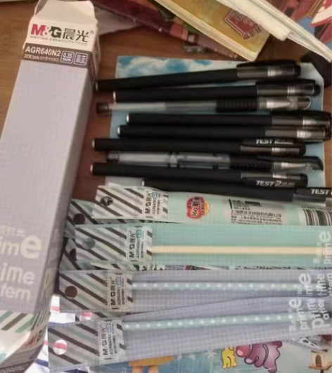 包邮晨光中性笔替芯全针管0.38学生黑色蓝...