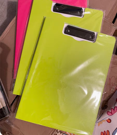 包邮得力（deli） 板夹 竖式 垫板彩色...