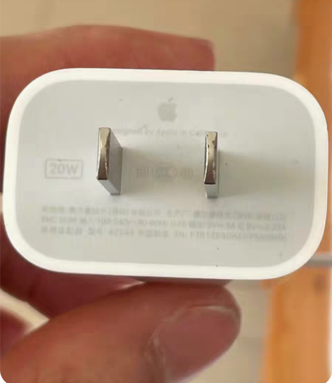 个人自用苹果20w充电器头和线一套,编码看...
