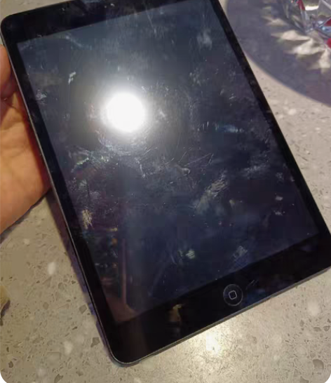 苹果ipad  mini平板，型号A145...