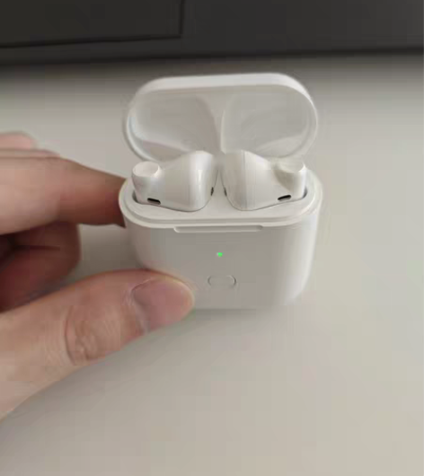 转卖QCY T8无线蓝牙耳机，49出。 半...