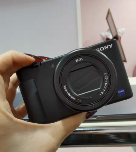 转卖Sony/索尼ZV-1vlog数码相机...