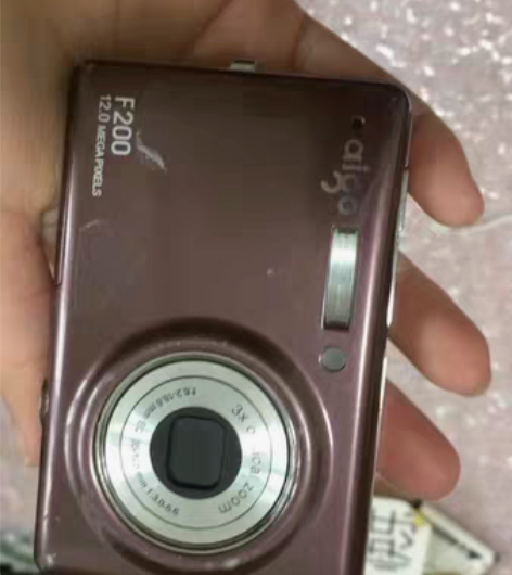 包邮爱国者f200 棕色 85新 功能正常...