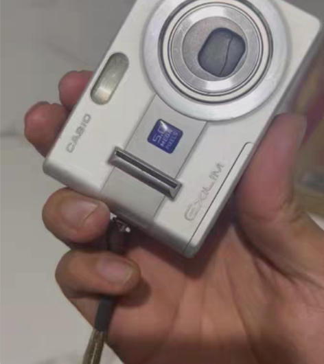 卡西欧Z55 最近特别活的一款相机，拍照自...