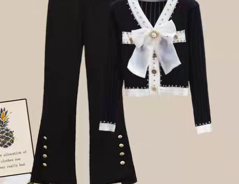 转卖小个子春装搭配显高蝴蝶结毛衣牛仔裤两件...