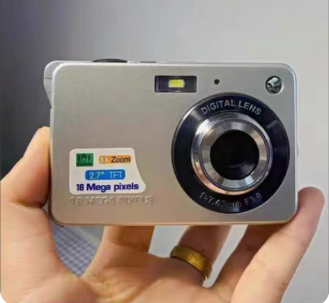 普通数码相机全新捡漏！学生复古明星小型相机...