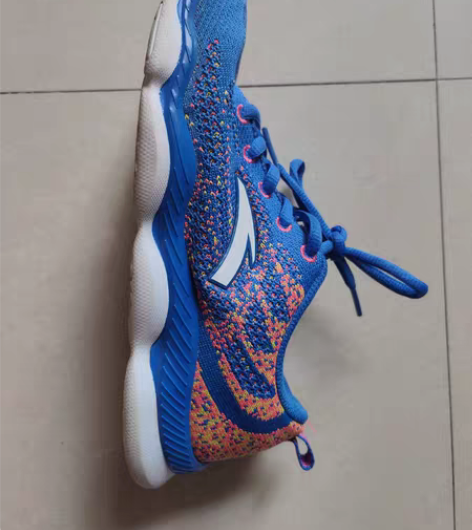 包邮安踏 anta Anta运动鞋女跑步跑...