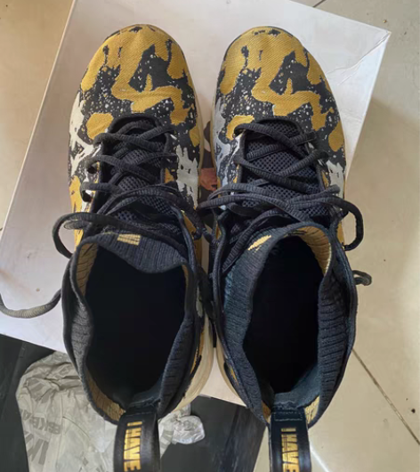 转卖ANTA/安踏 篮球鞋 平时穿的少,主...