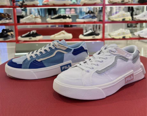 转卖FILA斐乐帆布鞋2022夏季新款休闲...