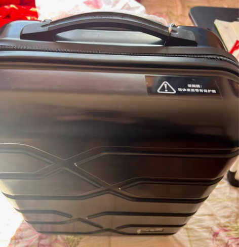 包邮捡漏公司做活动剩下一批高端拉杆箱26寸...