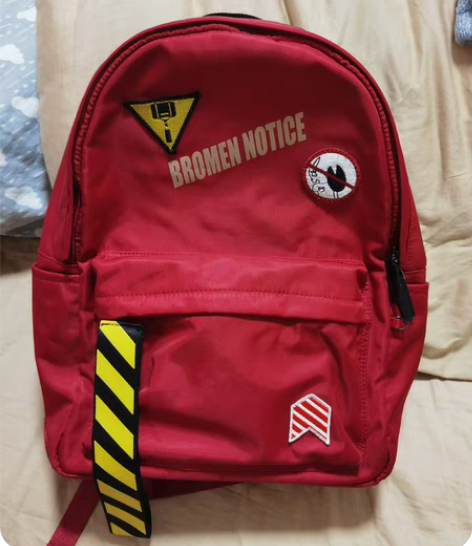 全新不莱玫双肩包 买来没背过 爽快的送p4...