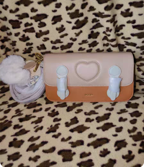 包邮浮力！！ 不莱玫橙色撞色邮差包jk斜挎...