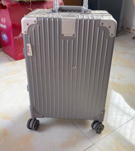 银色铝框拉杆箱行李箱20寸登机箱 用过没几...