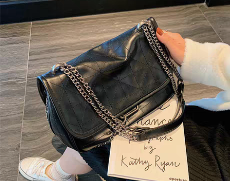 转卖因为要搬家 整理出很多没怎么用的闲置物...