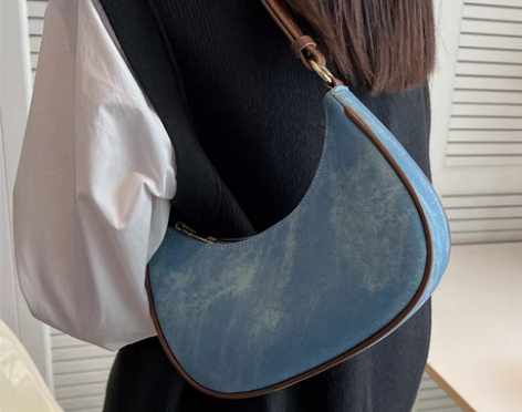 转卖小众设计包包女包2022秋冬新款流行斜...