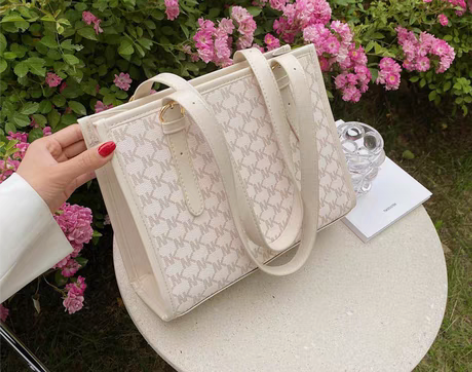 转卖高级感包包女百搭大容量托特包2022新...