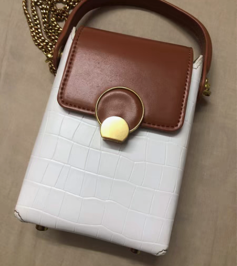 转卖Somay手机包包，夏季单肩斜挎包链条...