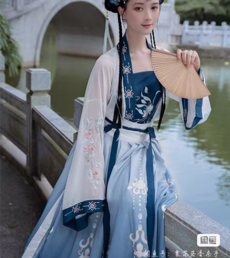 转卖清梳原创正品汉服女秋兰刺绣对襟上衣渐变...