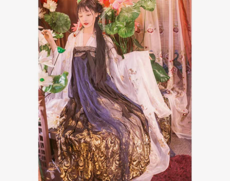 五五年翎羽绝版 M码 七成新上衣有瑕疵 要...